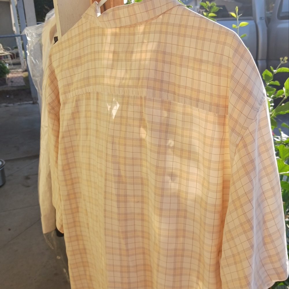 Men's Columbia short sleeve collar button up dress shirt XXL pre-owned great con